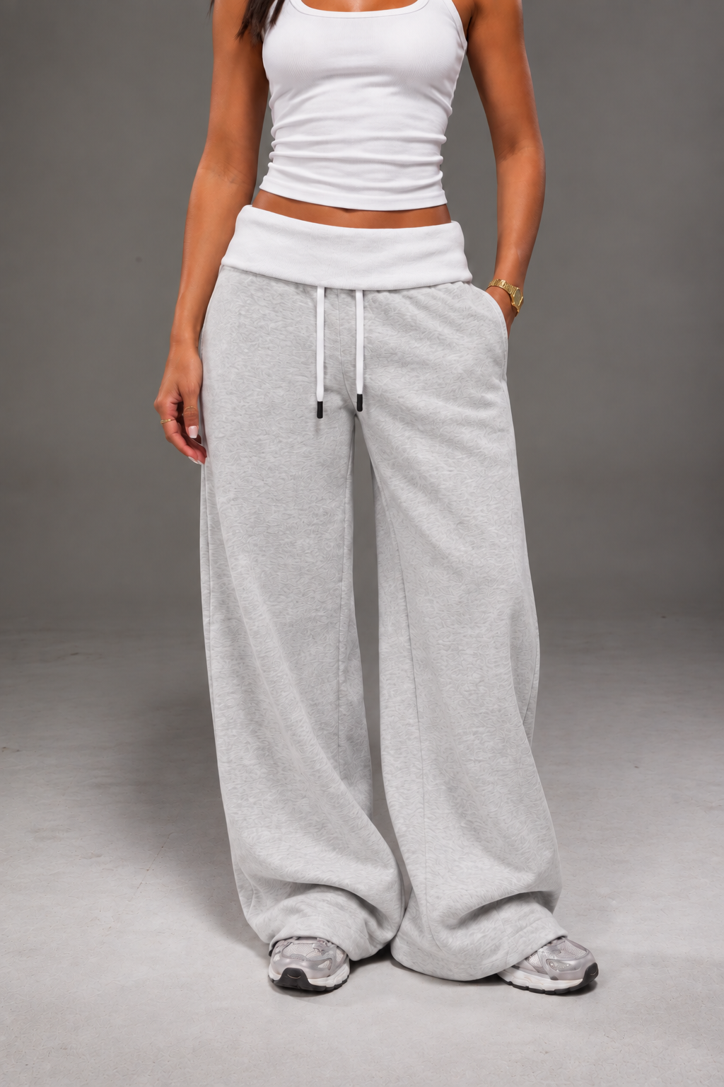 THE FEMU DOUBLE WAISTED SWEATPANTS