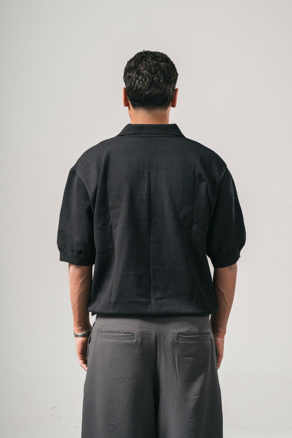 BLACK KNITTED POLO SHIRT