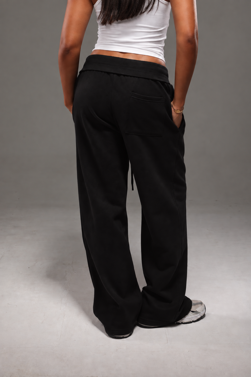 THE FEMU DOUBLE WAISTED SWEATPANTS