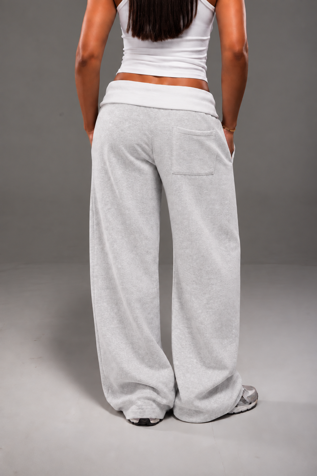THE FEMU DOUBLE WAISTED SWEATPANTS